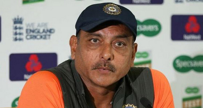 ওয়ানডে ও টি-টোয়েন্টি বিশ্বকাপকে না, দ্বিপাক্ষিক সিরিজ কমানোর পক্ষে শাস্ত্রী