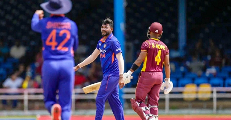 টান টান উত্তেজনায় শেষ হলো ভারত বনাম ওয়েস্ট ইন্ডিজের মধ্যকার ম্যাচ, দেখেনিন ফলাফল