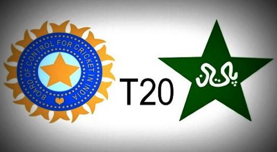 আজ ভারতের বিপক্ষে মাঠে নামছে পাকিস্তান