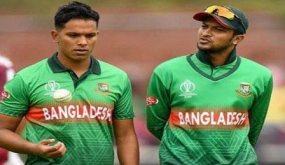 সাইফউদ্দিনকে ঝাড়ি মারলেন সাকিব