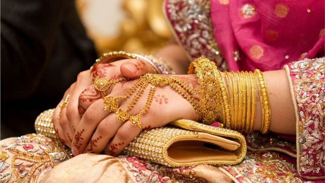 হুহু করে বাড়তেই আছে স্বর্ণের দাম