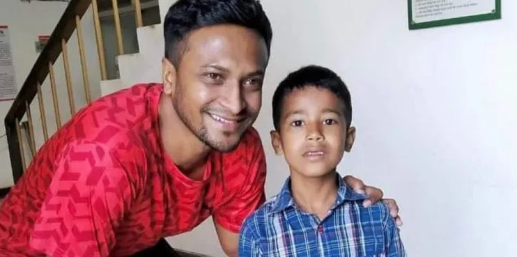 আবারও নিজেকে বিশ্বসেরা প্রমাণ করলেন সাকিব