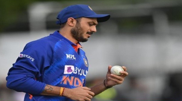 রবীন্দ্র জাদেজার ছায়ায় রয়েছে অক্ষর প্যাটেল