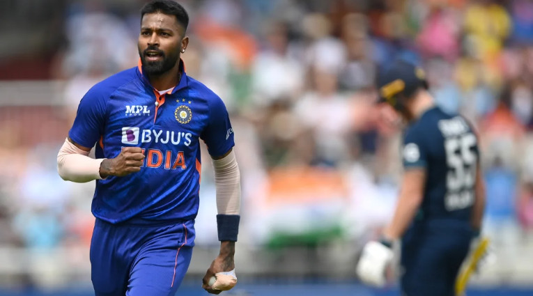 হার্দিক দলে ভারসাম্য ফেরায়: শাস্ত্রী