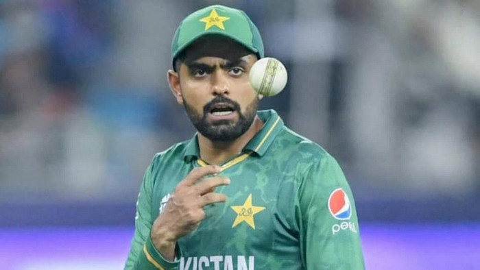 ফাইনালের আগে নতুন দুঃচিন্তায় বাবর আজম