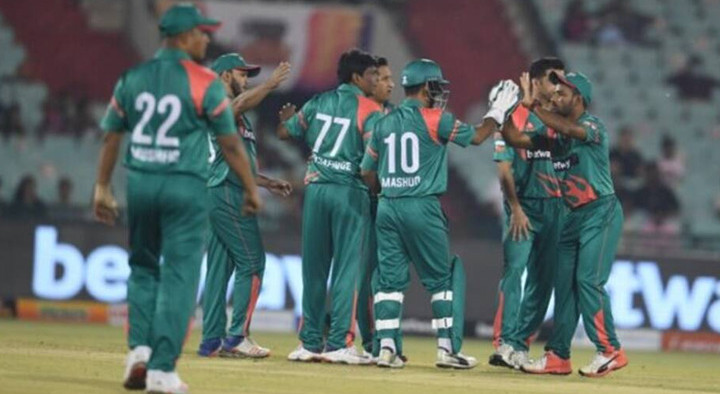 ব্যাটিংয়ে বাংলাদেশ