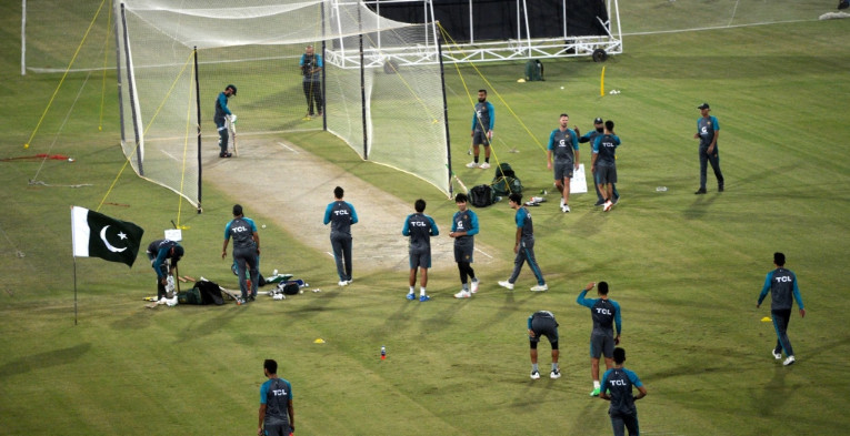 বিশাল দু:সংবাদ পেল পাকিস্তান