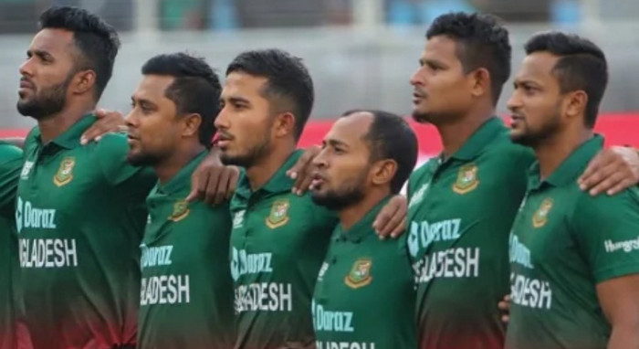 টি-টেন লিগে ৫ বাংলাদেশী