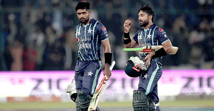 বাবর-রিজওয়ানকে ‘স্বার্থপর’ বললেন শাহিন