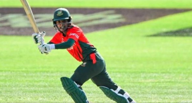 ব্যাটিংয়ে বাংলাদেশ, দেখেনিন সর্বশেষ স্কোর
