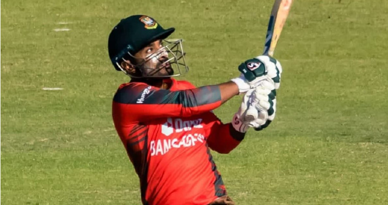 শুরুতেই তিন উইকেট হারালো বাংলাদেশ, দেখেনিন সর্বশেষ স্কোর