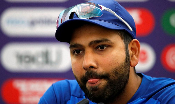 তারকা ক্রিকেটারকেকে নিয়ে গোপন তথ্য দিলেন অধিনায়ক রোহিত