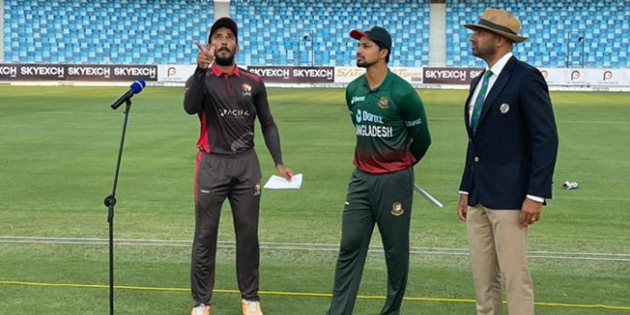 একাদশে দুই পরিবর্তন নিয়ে ব্যাটিংয়ে বাংলাদেশ