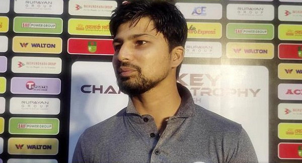 হকি খেললে গোলরক্ষক হতাম