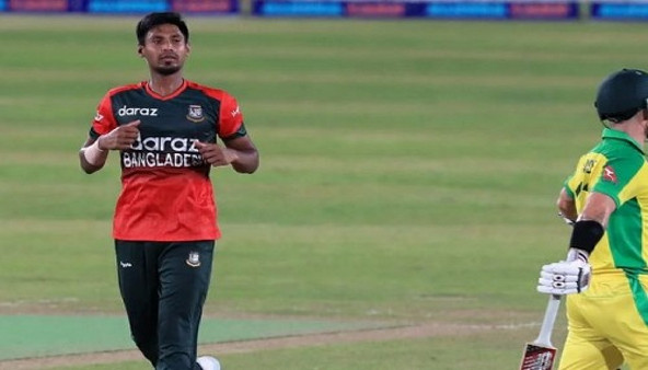 বিশ্ব রেকর্ডের সামনে দাড়িয়ে মুস্তাফিজ