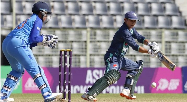 ভারতকে মাঝাড়ি রানের টার্গেট দিল পাকিস্তান