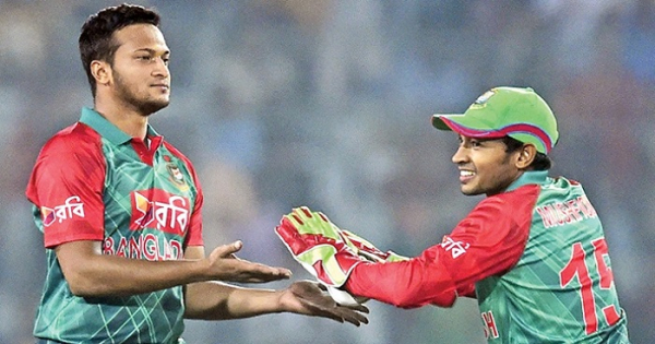 মুশফিককে টপকে গেলেন সাকিব