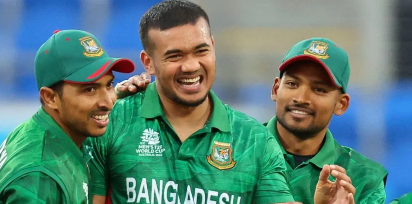 শ্রীলংকা কিংবদন্তি চামিন্দা ভাসের বিশ্ব রেকর্ডে ভাগ বসালেন তাসকিন