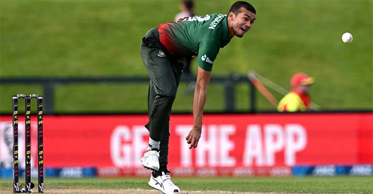 উইকেটের দু'দিকেই বল ঘোরাতে পারি: তাসকিন