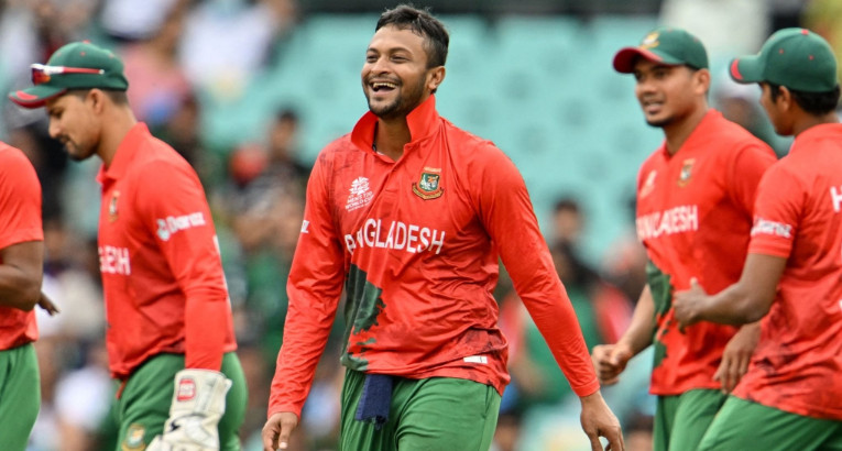 ভারতের ম্যাচের আগে বাংলাদেশের ম্যাক্সওয়েলকে খুজে পেলেন শ্রীরাম