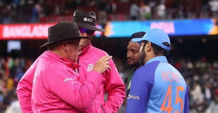 আর কত কাল এভাবে চলবে, জোর করে বাংলাদেশকে ভেজা মাঠে খেলতে বাধ্য করে আম্পায়ার