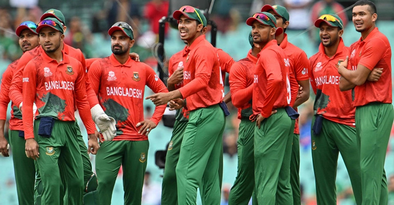 এবারের আইপিএলে বাংলাদেশের তিন ক্রিকেটারকে নিয়ে হবে কাড়াকাড়ি