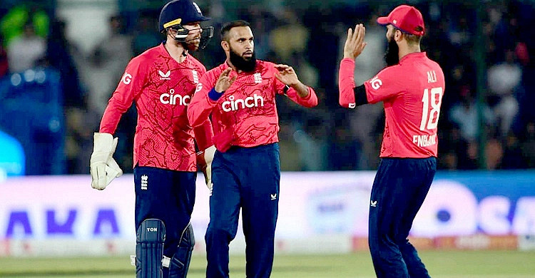 শেষ হলো পাকিস্তান বনাম ইংল্যান্ডের ম্যাচ দেখেনিন সর্বশেষ ফলাফল