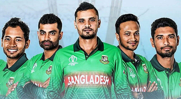 ব্রেকিং নিউজ: টিকে গেলেন মাশরাফি, বাদ মুশফিক, মাহমুদউল্লাহ