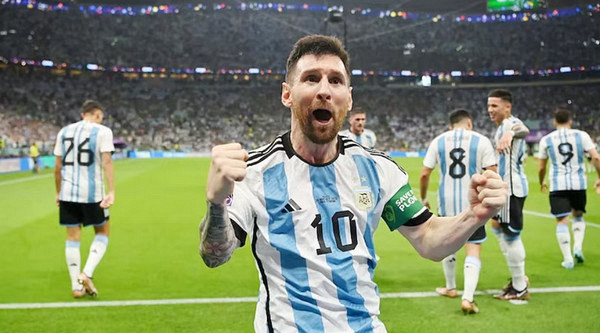 সহজেই শেষ ষোলতে যাবে আর্জেন্টিনা, দেখেনিন সমীকরণ