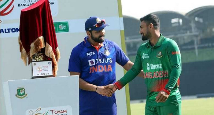 বাংলাদেশ দলকে নিয়ে অবিশ্বাস্য মন্তব্য করলেন রোহিত
