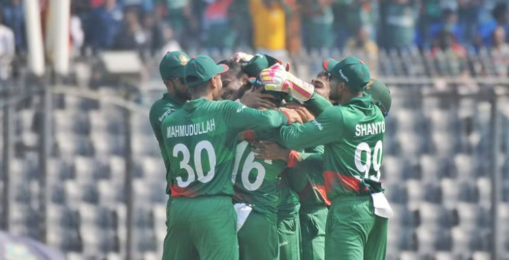 সাকিবের ৫ উইকেট, অল-আউটের পথে ভারত, দেখেনিন সর্বশেষ স্কোর
