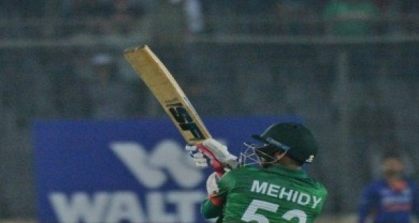 ইতিহাসের পাতায় মিরাজ