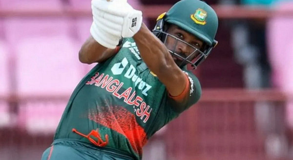 হ্যাটট্রিকের সামনে নাজমুল হোসেন শান্ত