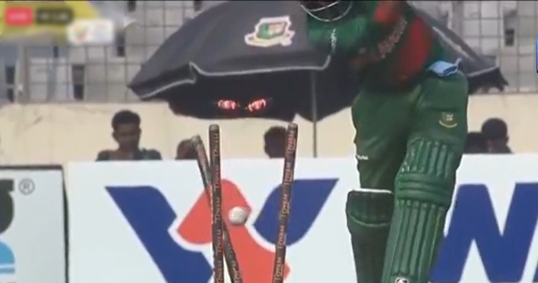দলের সেরা ব্যাটারকে হারালো বাংলাদেশ, দেখেনিন সর্বশেষ স্কোর