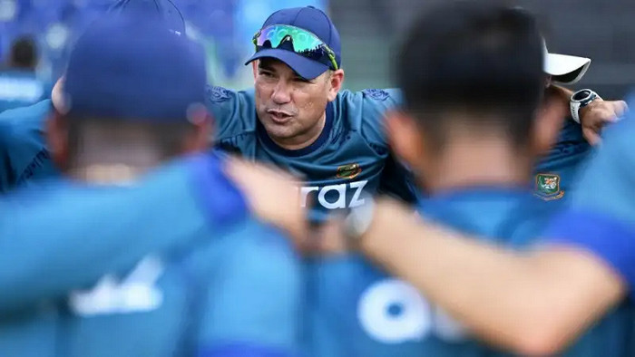 ডমিঙ্গোর কড়া নির্দেশ টাইগাররা দেখতে পারবেন না আর্জেন্টিনার ম্যাচ