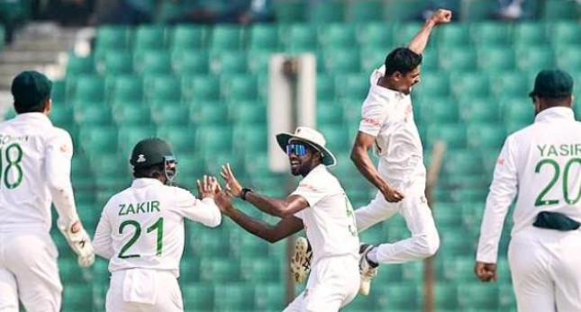 আবারও আউট, বাংলাদেশের বোলারদের দাপটে কুপোকাত ভারতের ব্যাটাররা, দেখেনিন সর্বশেষ স্কোর