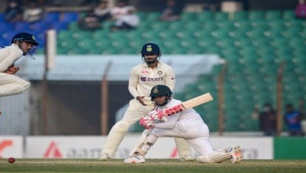 শেষ হলো বাংলাদেশ বনাম ভারতের মধ্যকার প্রথম টেস্টের ২য় দিনের খেলা, দেখেনিন স্কোরকার্ড