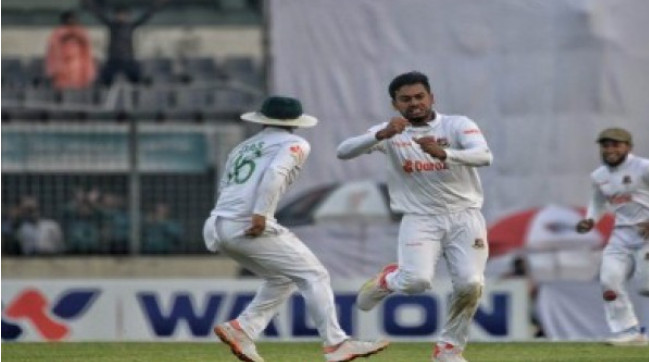 আউট, আউট, আউট, দেখেনিন সর্বশেষ স্কোর