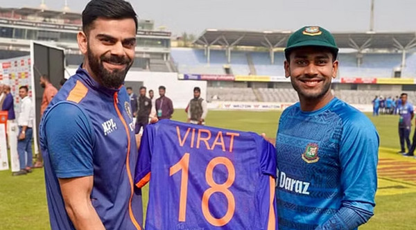 বাকবিতর্কে জড়ানো সেই মিরাজকে যে বিশেষ উপহার দিল কোহলি