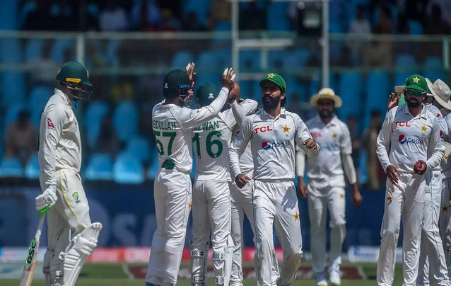 যে কারণ পাকিস্তান ও ভারত সফর থেকে নিজেকে সরিয়ে নিলেন ডানহাতি এই পেসার