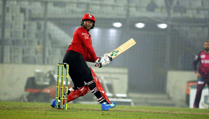 সাকিবের ২২০ স্ট্রাইক রেটের ঝড়ো ব্যাটিংয়ে সিলেটকে বিশাল রানের টার্গেট দিল বরিশাল