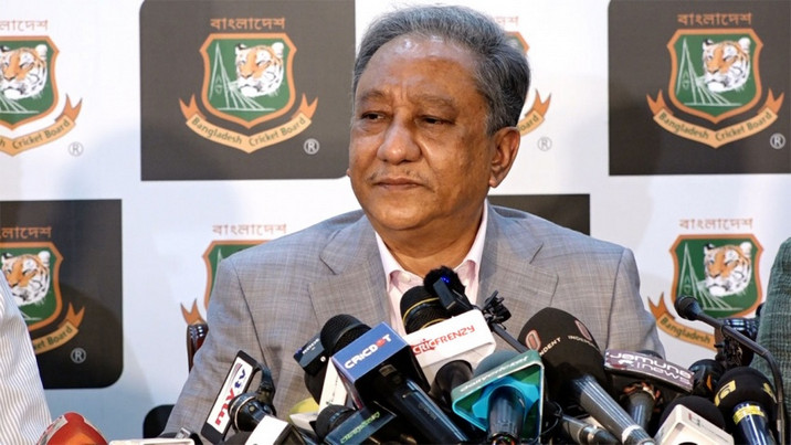 হঠাৎ বিসিবির শীর্ষ কর্তাদের নিয়ে বৈঠকে নতুন বার্তা দিলো পাপনের