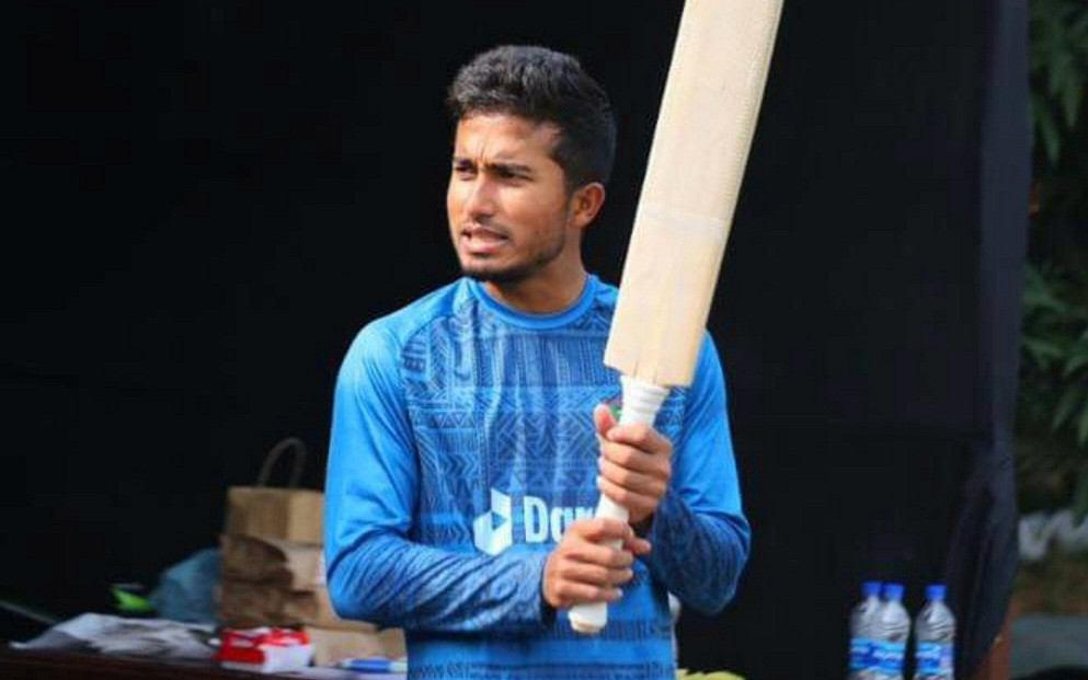 পাওয়ার হিটিং কোচ জুলিয়ানের কাছে স্কিল হিটিং শিখছেন আফিফ