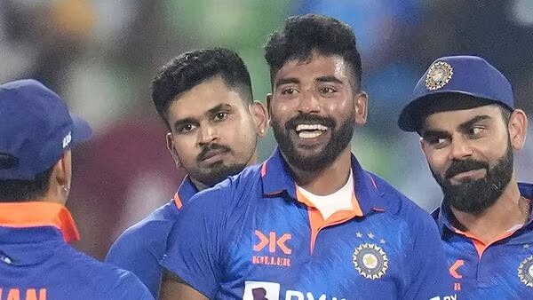 আইসিসি ওয়ানডে র্যাংকিংয়ে ইতিহাস গড়লেন সিরাজ, বড় লাফ কোহলিরও