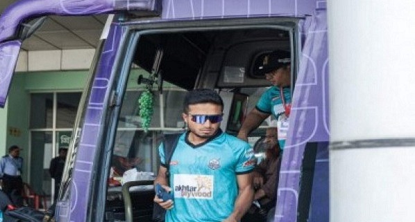 জানা গেল যে কারণে ব্যাটিংয়ে নামেননি আফিফ