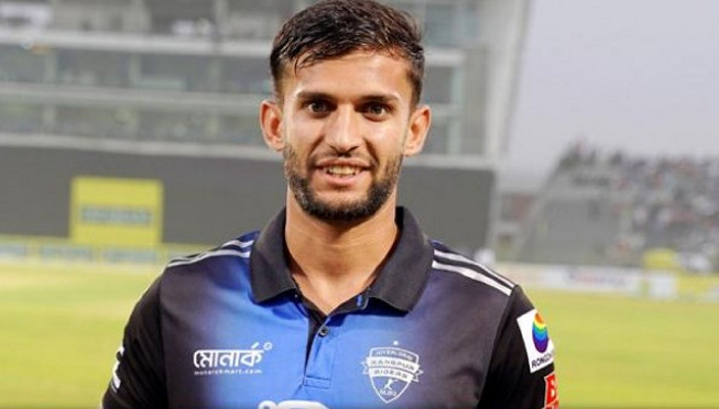 মুশফিকের আউট নিয়ে মন্তব্য করলেন ওমরাজ