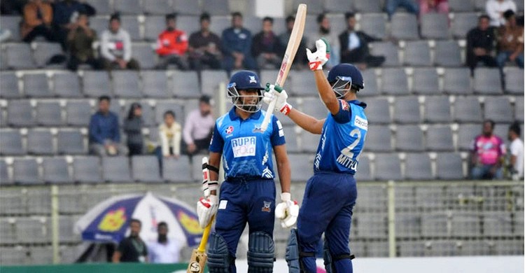 সৌম্য-মিঠুনের ঝড়ো ব্যাটিং, শেষ হলো ঢাকা বনাম বরিশালের ম্যাচ, দেখেনিন ফলাফল