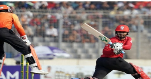 প্রথম দল হিসেবে বিদায় তামিমের খুলনার