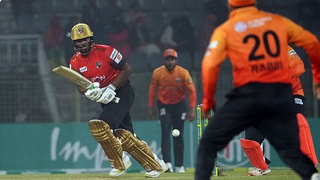 জানা গেল এবারের বিপিএলে খুলনার ভরাডুবির আসল কারন