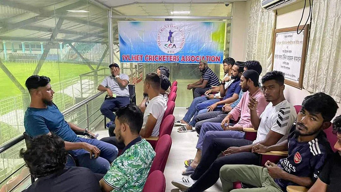 ব্রেকিং নিউজ: সব ধরনের ক্রিকেট বয়কটের ঘোষণা